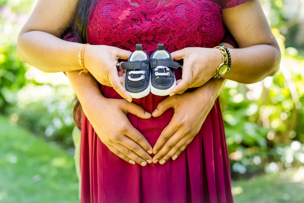 affordable maternity photography